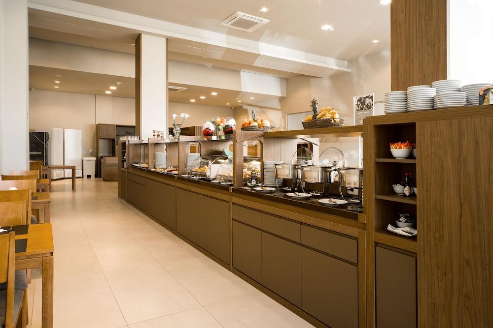 Hotel Laghetto Vivace Канела Екстериор снимка