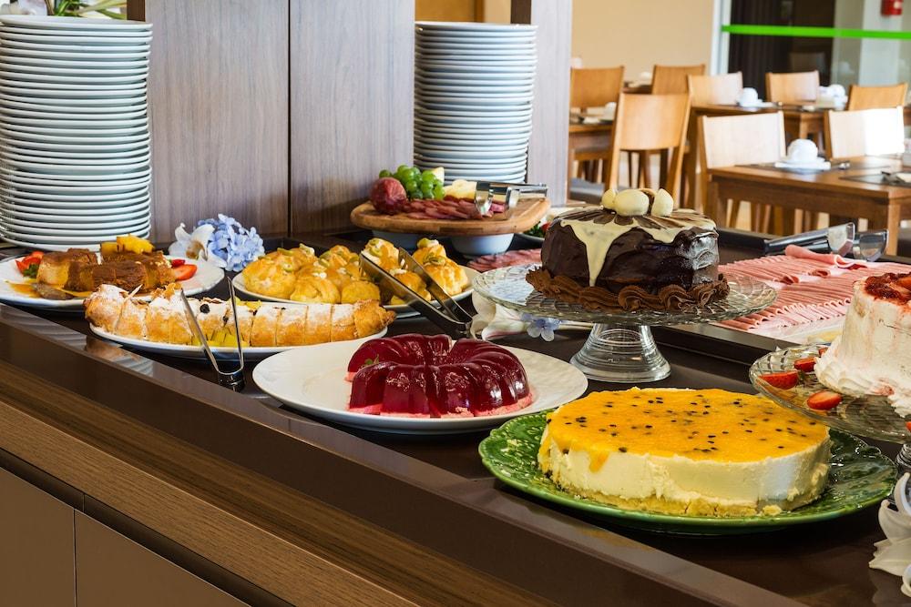 Hotel Laghetto Vivace Канела Екстериор снимка