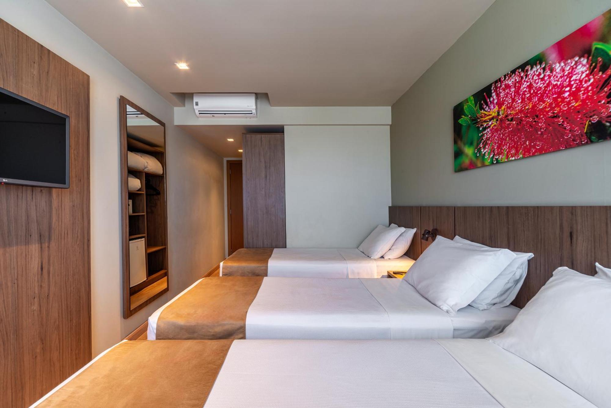 Hotel Laghetto Vivace Канела Екстериор снимка