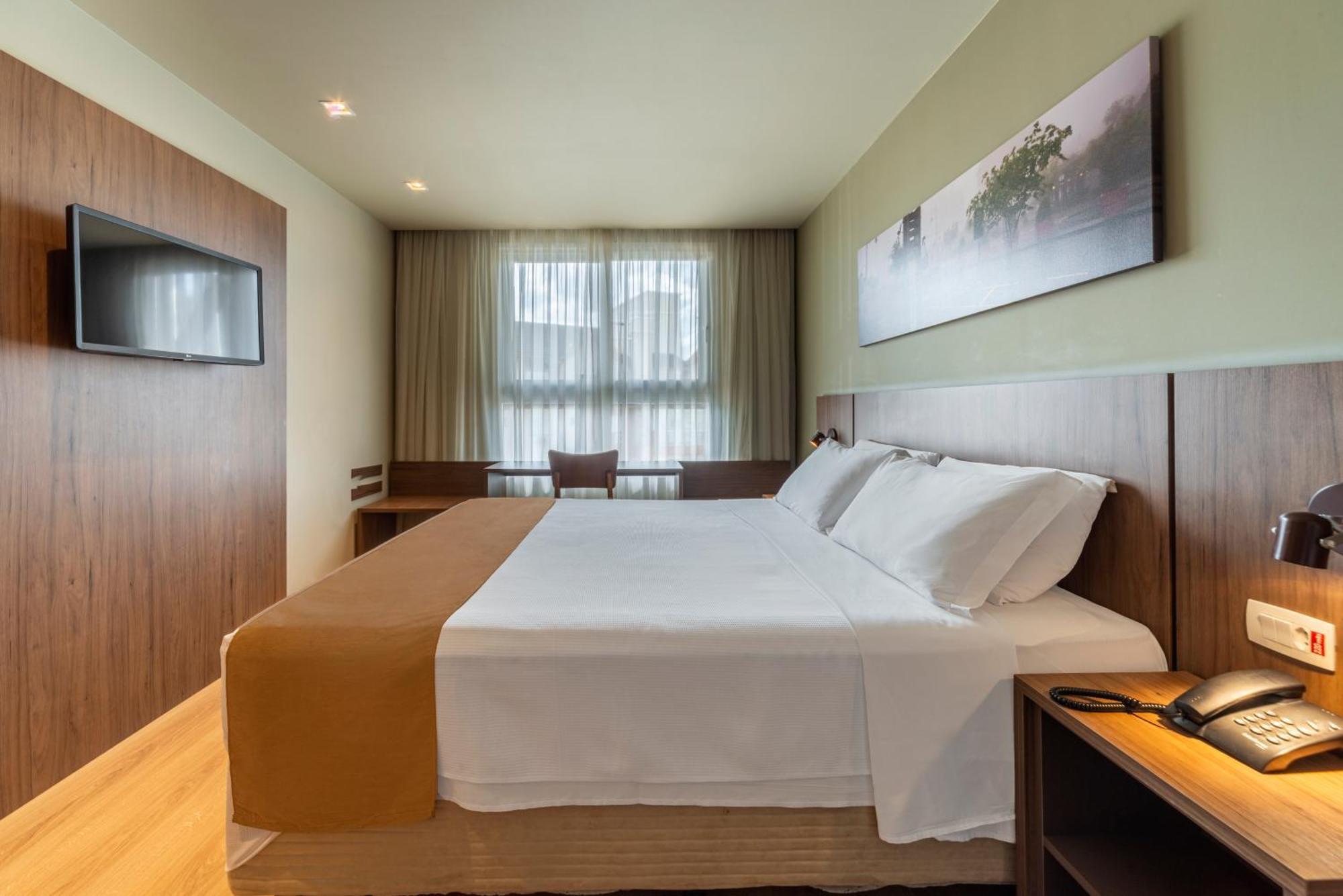 Hotel Laghetto Vivace Канела Екстериор снимка