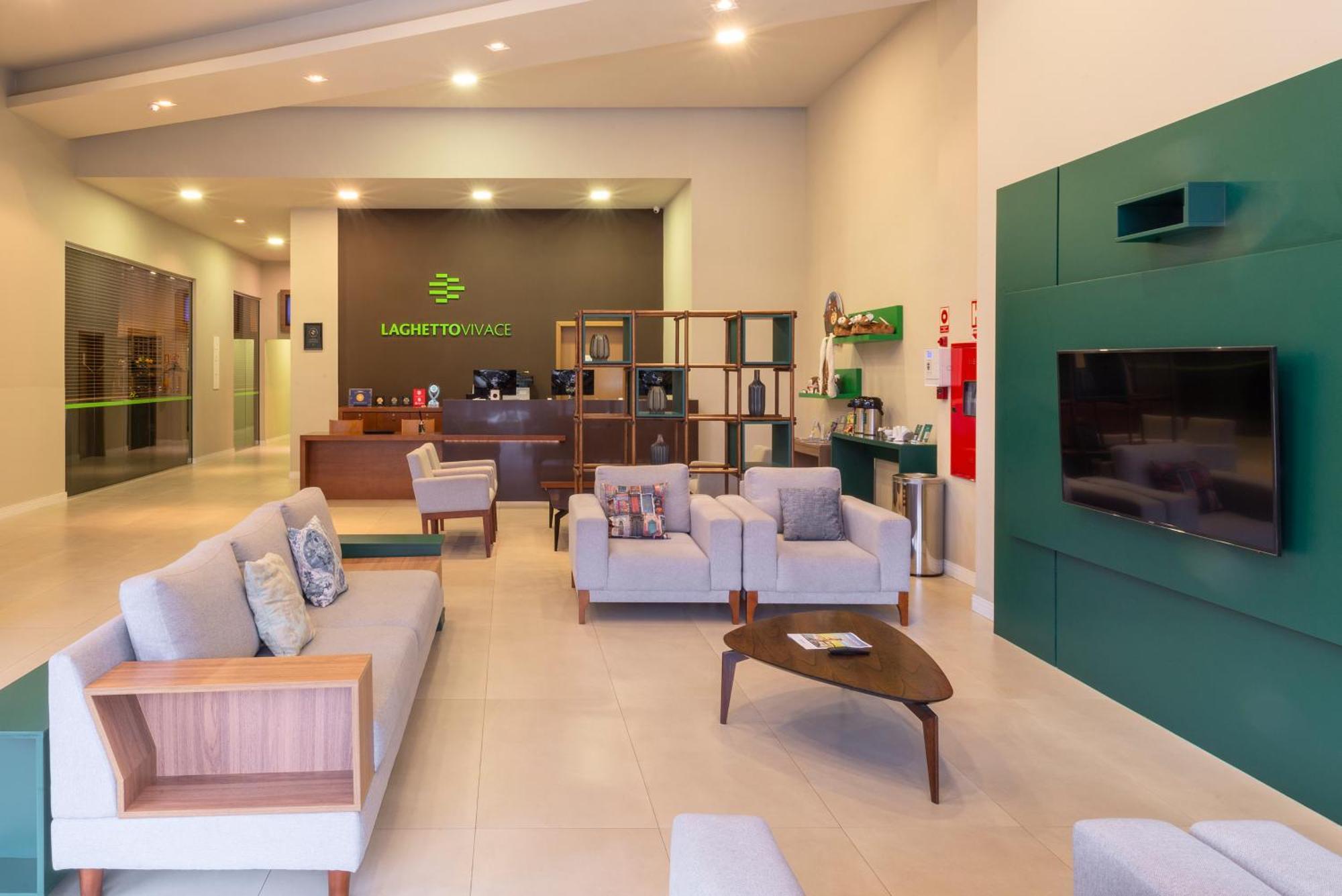 Hotel Laghetto Vivace Канела Екстериор снимка